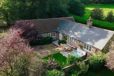 Image de D'Urberville - Perfect Family Cottage With Hot Tub & Gated Garden