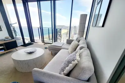 Image de Breathtaking 26th Floor Two-bedroom Penthouse at Sandbar Burleigh Heads