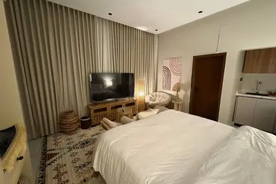 Image de Lp74. 2 Cozy & Stylish Studio Apartment near Blvd City