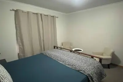 Image de A Home Away From Home - Only ten minutes away from city & beach