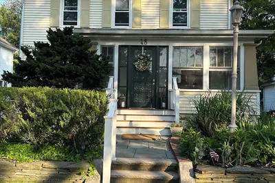 Image de Comfortable 3-bedroom house in Red Bank, close to town, restaurants and beaches