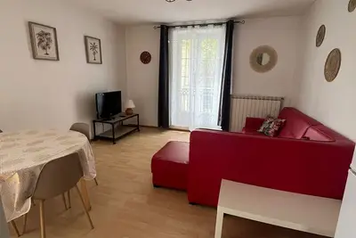 Image de Michel Ange appartement F3 avec parking privé à 200 mètres des cures