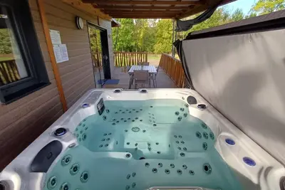 Image de Location de vacance en Dordogne avec spa privatif en pleine nature