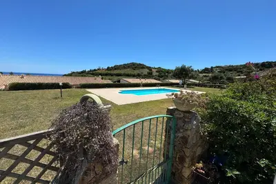Image de Terraced house with swimming pool, surrounded by nature, 250 meters from the sea