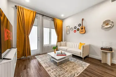 Image de 2bd Harmonia Retreat in Hollywood! FreeParking&Pool