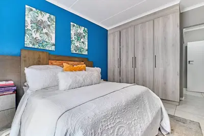 Image de Spacious 3-bedroom apartment in enjoyable Randburg with WiFi, fitness room