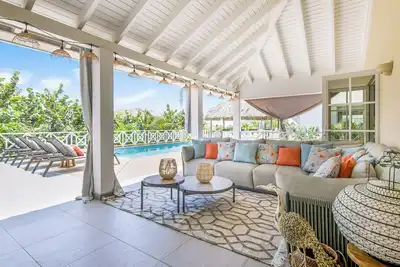 Image de Detached Villa with private pool within walking distance to the beach & restaurants