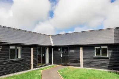 Braddon - sleeps 4 guests  in 2 bedrooms