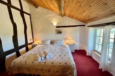 Image de Large house with pool sleeping up to 10 people in Gageac.