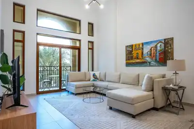 Image de Chic Apt by Burj Al Arab | 5-Star Amenities & Pool