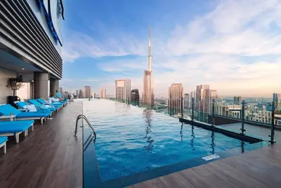 Image de 5 Star Living Infinity Pool with Burj Khalifa view