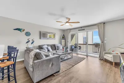 Image de Ocean view condo in Surf City!