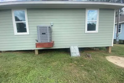 Image de Fabulous 3-bedroom house with Ac in Cleveland