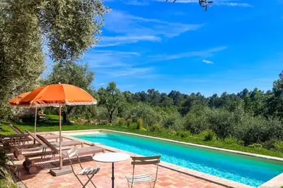 Image de La ruche d'or : Mazet avec 3 chambres - piscine