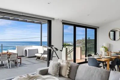 Image de Beachside in Kioloa - oceanfront luxury bungalow