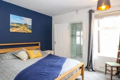Image de Swift Host | Modern | 2 bed 2 bath | Parking