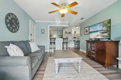 Image de Ocean Walk H-16 : New Appliances : Walk to Pier Village