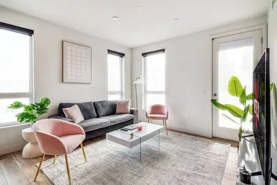 Image de Perfect retreat in Culver City w/parking, pool, gym