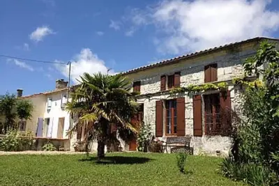 Image de Beautiful house with pool and large garden with stunning views