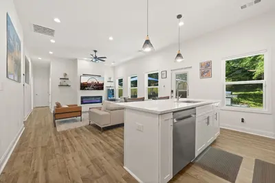 Image de Lexington Luxury: Riverdale