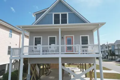 Image de New! Charming 3-Bedroom House in Carolina Beach-One Block from Beach!