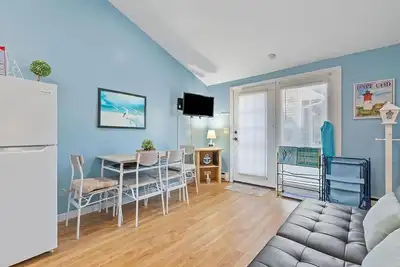 Image de 2br/2ba Condo in South Yarmouth, Walk to Beach and Dining, A/C, WiFi.