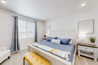 Image de Luxurious 6-Bedroom Retreat Near Bear Lake – Sleeps 23, Modern Amenities, Year-Round Adventures!