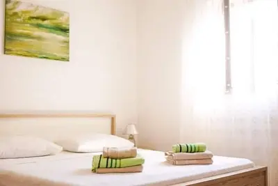 Image de Appartement d'une chambre avec la terrasse Sutivan, Brac (A-23920-a)