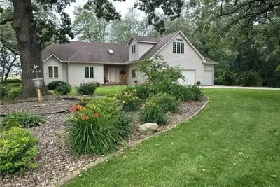 Image de Charming country 4 bed/2 bath house in Clinton, near golf & casino. Wifi, A/C
