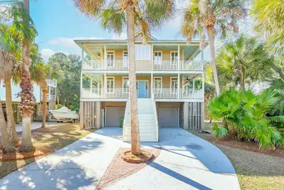 Image de 30-Day Rental - Live in Beachside Luxury! 45 Lempesis