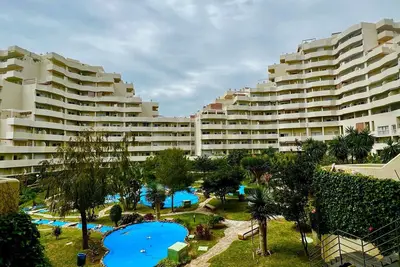 Image de Studio à Benalbeach Vue Jardin
