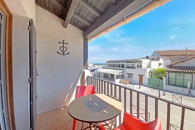 Image de Duplex rénové avec climatisation près de la mer