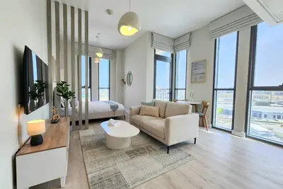 Image de Stylish Studio Apartment in the Heart of Midtown Dubai