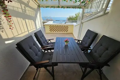 Image de Spacious 2-bed apartment on the beach & a Sea-view large terrace
