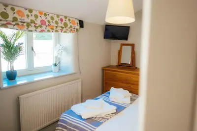 Image de Sandbourne - Dog Friendly Cosy Cottage - Hot Tub