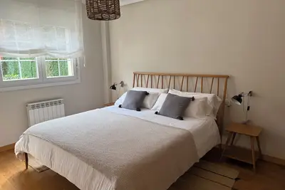 Image de 2-bedroom apartment with garden & parking