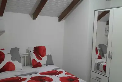 Image de haut de villa F2 Ă la campagne