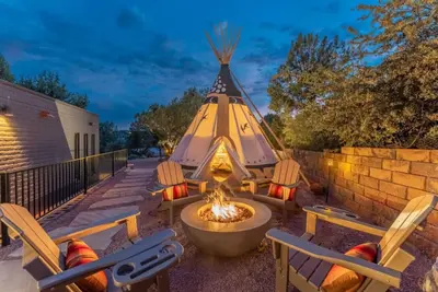 Image de 4br Sedona Retreat with Grotto Style Pool and Hot Tub