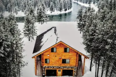 Image de River Retreat at Ponds Lodge Cabin 62