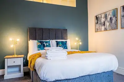 Image de Host & Stay | Compton House