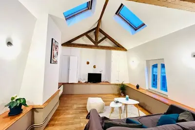Image de Tropical Duplex in Senlis