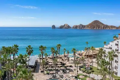 Image de Delightful resort with Ac in Cabo San Lucas. Swimabble beach