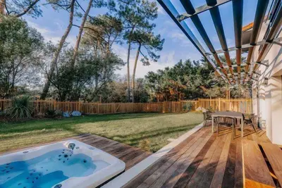 Image de Appartement avec jacuzzi spacieux et lumineux au cœur de Chiberta