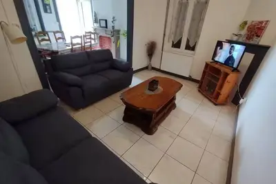 Image de Gîte La Demoiselle, maison au cœur du village. Animaux de compagnie acceptés!
