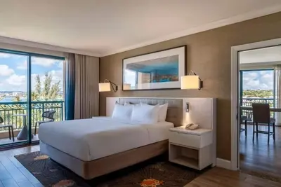 Image de Panoramic View Corner Suite 1 King Bed