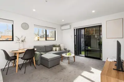 Image de Brand New Opposite Hagley Park Close Cbd Hospital