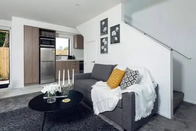 Image de Chic City Living 1 bdrm Sunny Warm Close Cbd