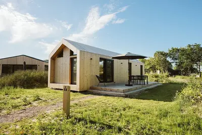 Image de Brand new accommodation: made from the right stuff!