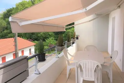 Image de Bien moderne avec grand balcon et parking