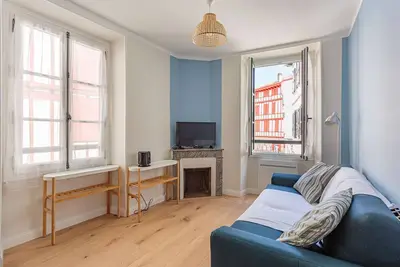 Image de Fontaine 1 - Appartement rénové en plein centre historique